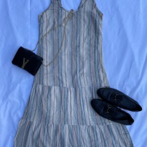 Detailed different thread summer dress